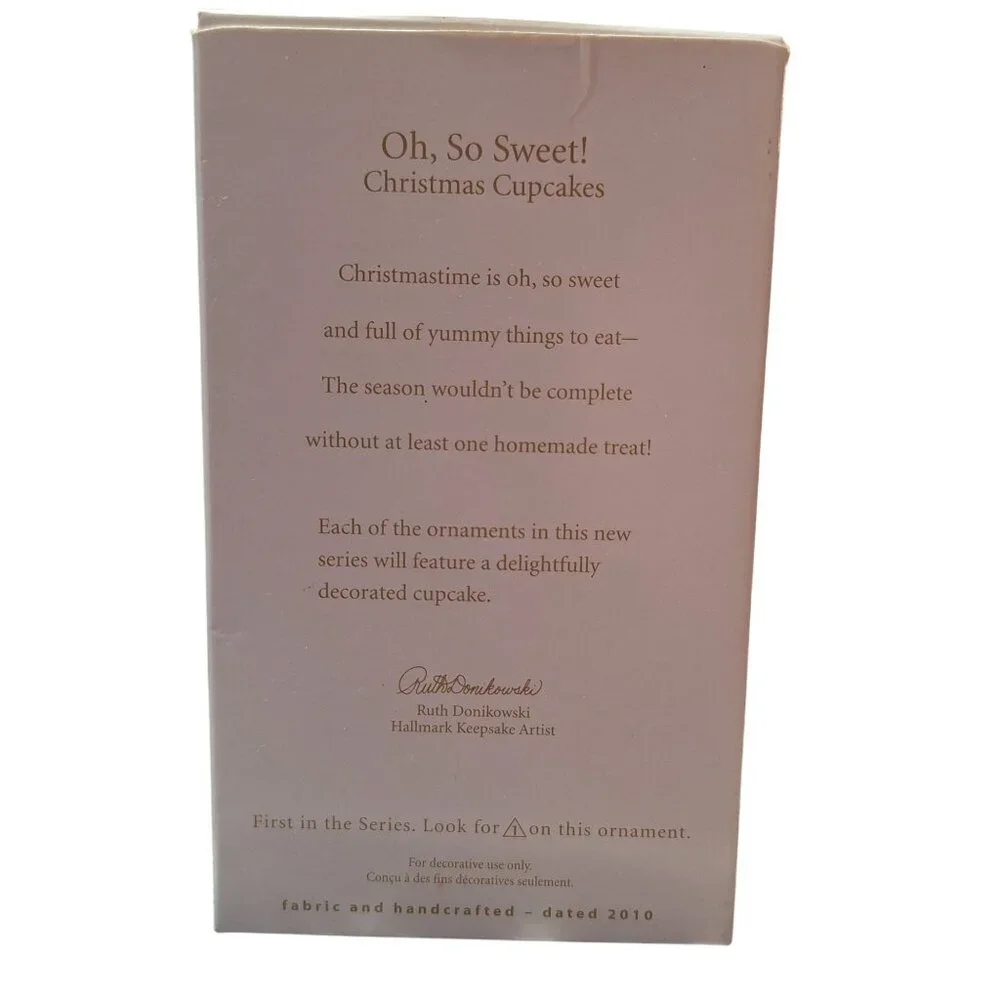 Hallmark Keepsake Oh So Sweet Christmas Cupcake Ornament 2010 Series Felt Glitte